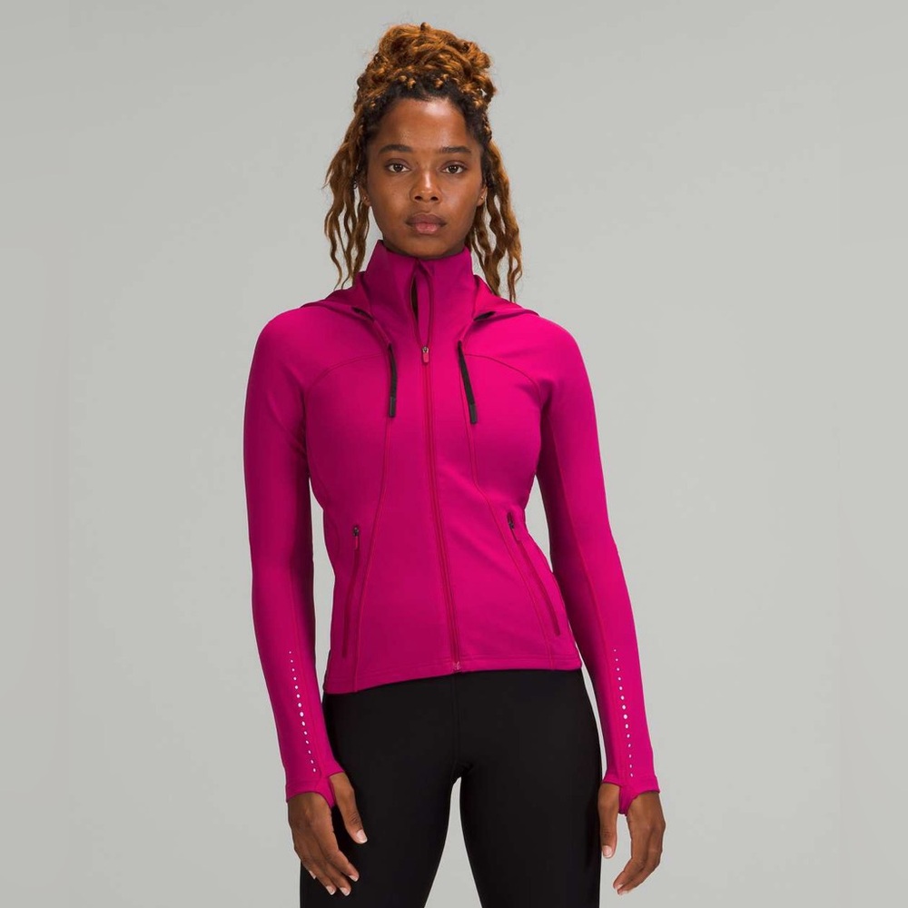 Lululemon Rain Repellent Running Jacket, Wild Berry, Size 4 Great Condition - Picture 6 of 8
